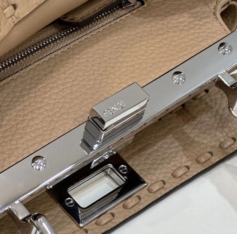 Fendi Peekaboo Bags Classic 57622