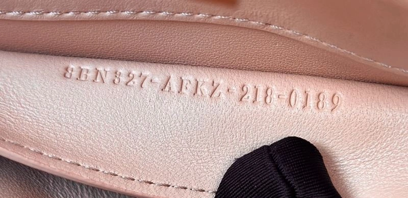 Unique Fendi Peekaboo Bags 57612