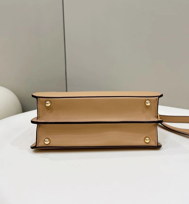 Fendi Peekaboo Bags Classic 57613
