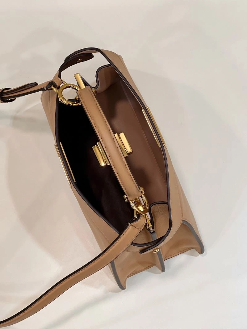 Fendi Peekaboo Bags Classic 57613