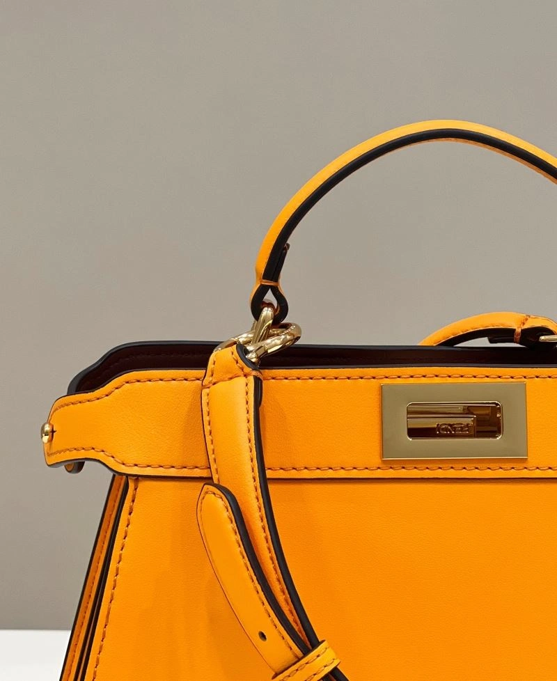 MultiPurpose Fendi Peekaboo Bags 57619