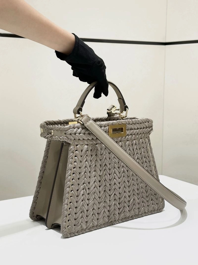 Snug Fendi Peekaboo Bags 57599