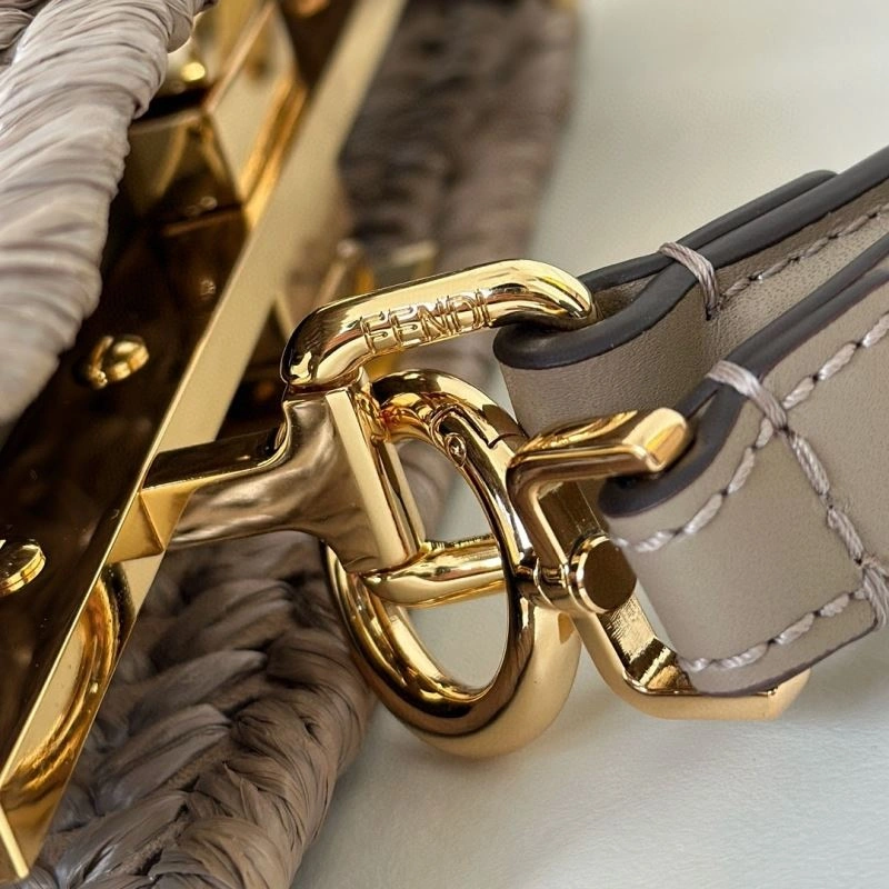 Snug Fendi Peekaboo Bags 57599