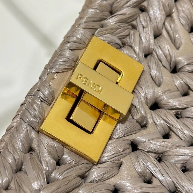Snug Fendi Peekaboo Bags 57599