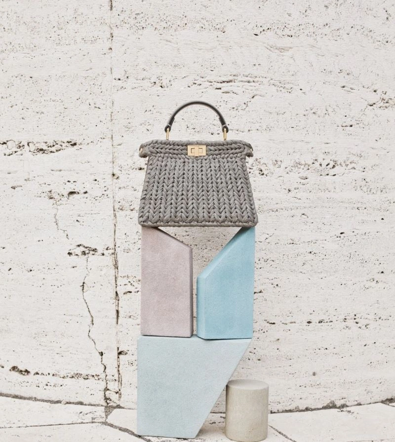 Snug Fendi Peekaboo Bags 57599
