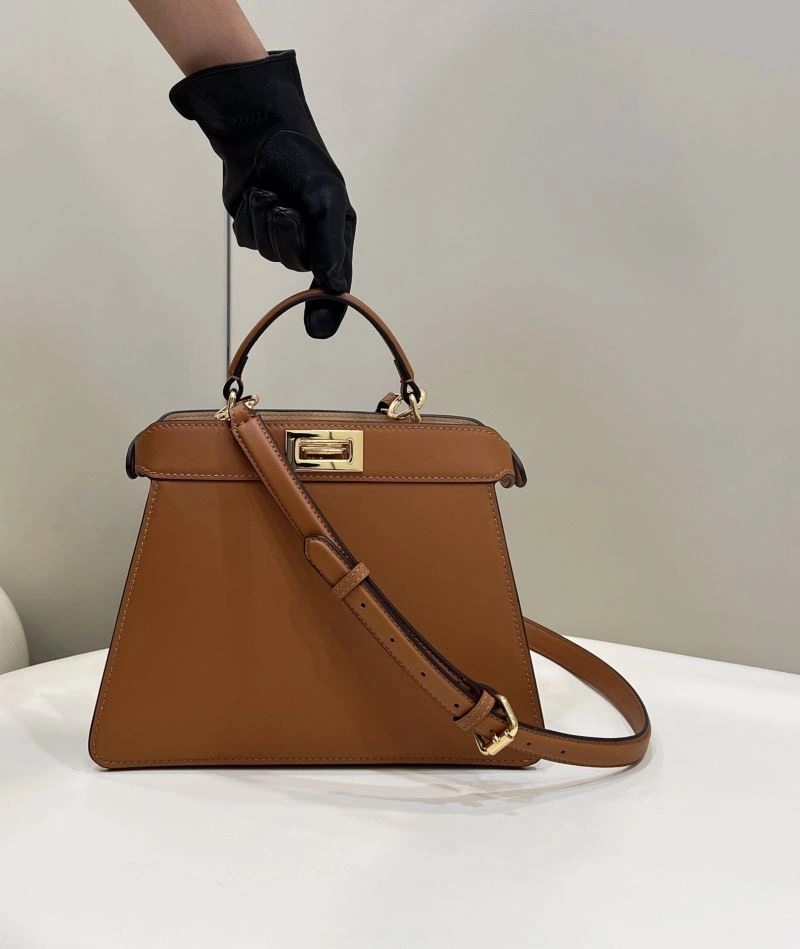 Fendi Peekaboo Bags Unisex 57596