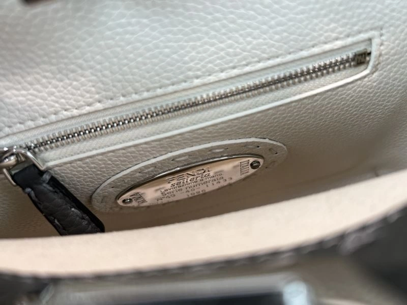 Durable Fendi Peekaboo Bags 57582