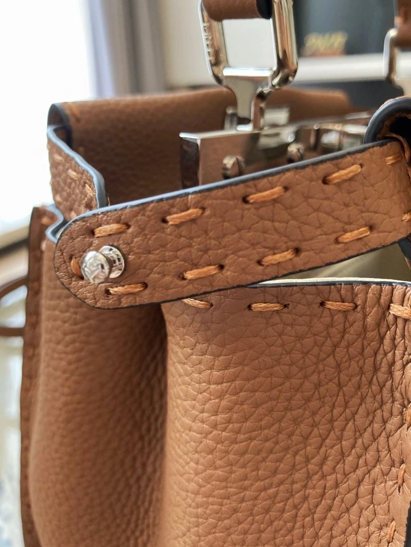 Lightweight Fendi Peekaboo Bags 57577