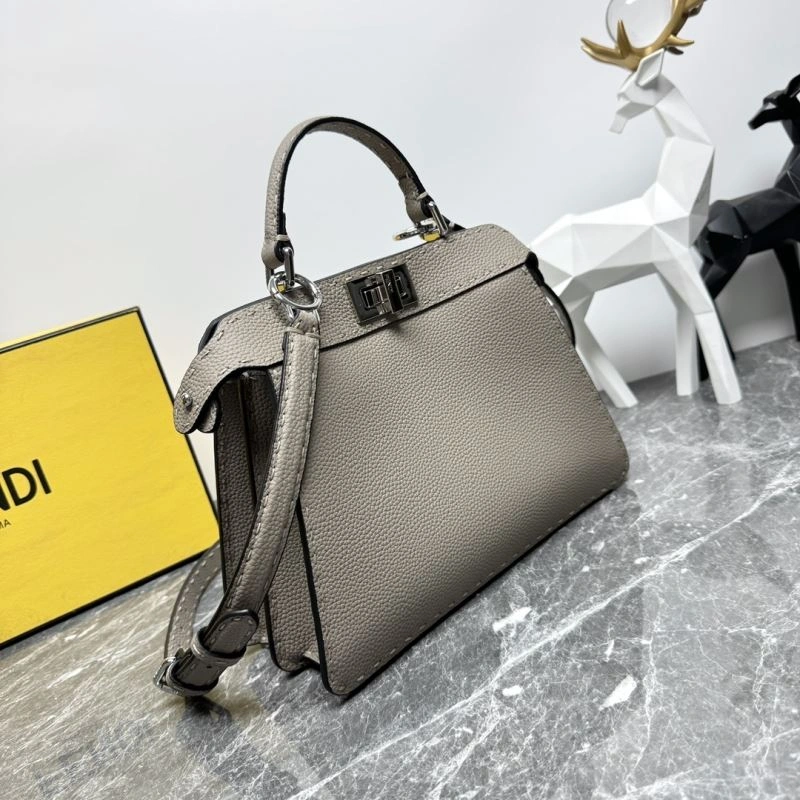 Fendi Peekaboo Bags QuickDry 57587