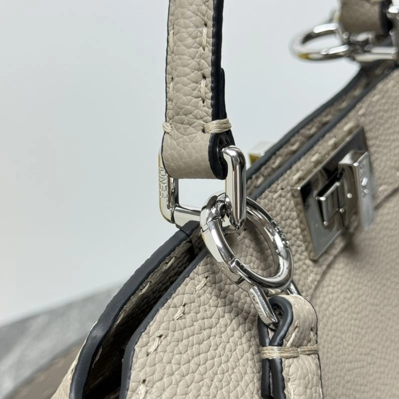 Fendi Peekaboo Bags QuickDry 57587
