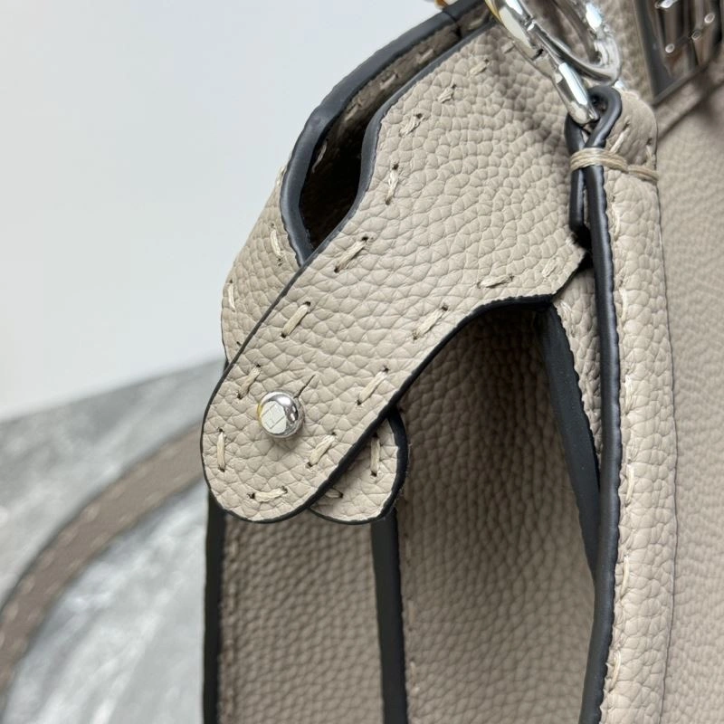 Fendi Peekaboo Bags QuickDry 57587