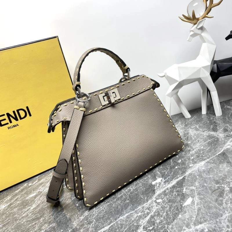 Chic Fendi Peekaboo Bags 57649
