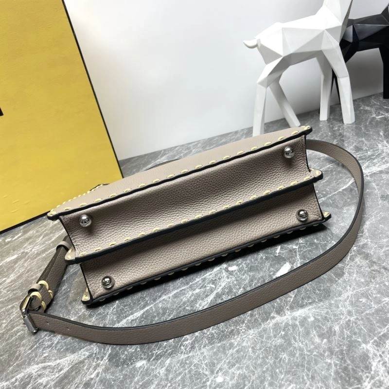 Chic Fendi Peekaboo Bags 57649