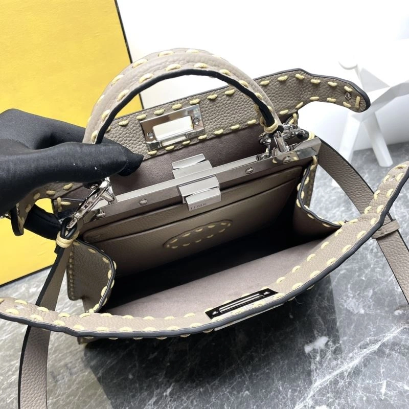 Chic Fendi Peekaboo Bags 57649