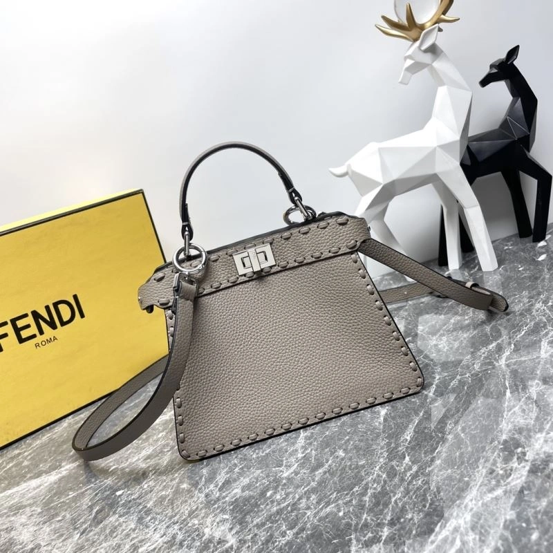 Fendi Peekaboo Bags Snug 57568