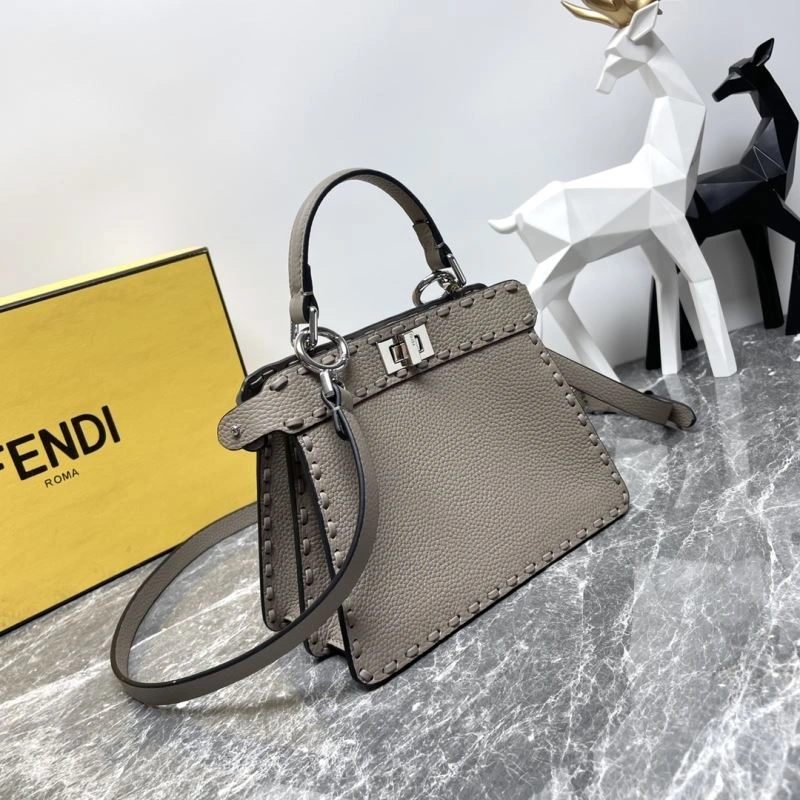 Fendi Peekaboo Bags Snug 57568