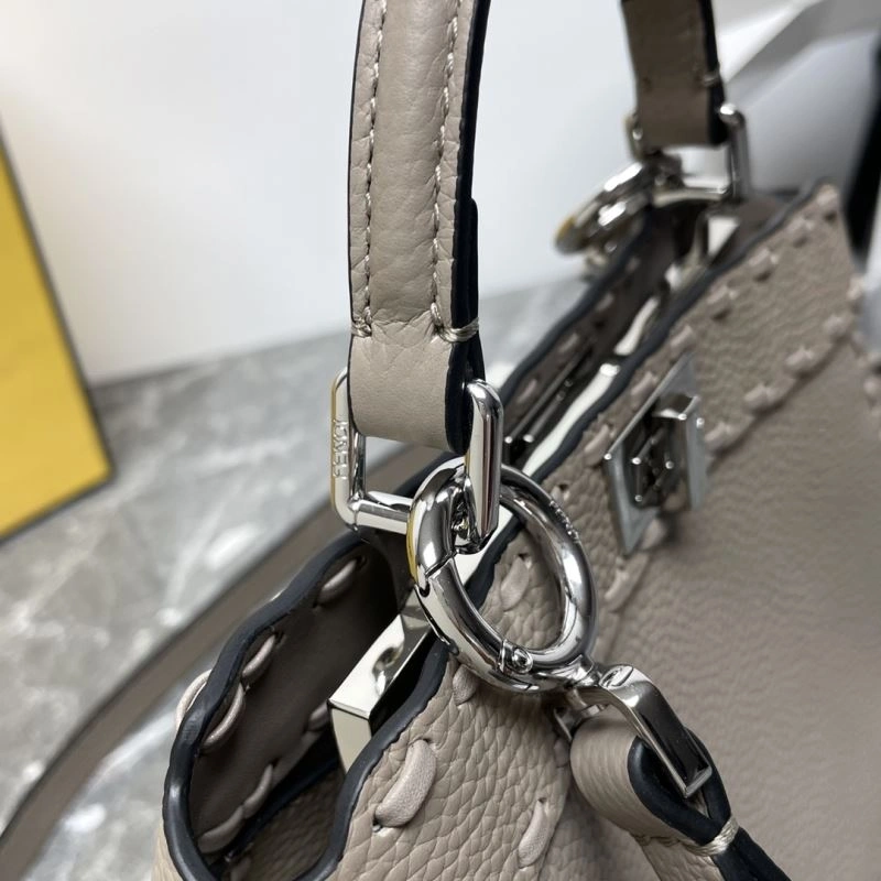 Fendi Peekaboo Bags Snug 57568