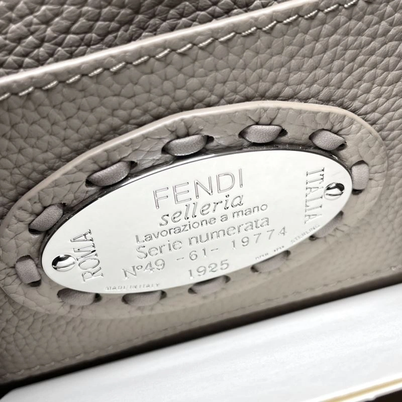 Fendi Peekaboo Bags Snug 57568