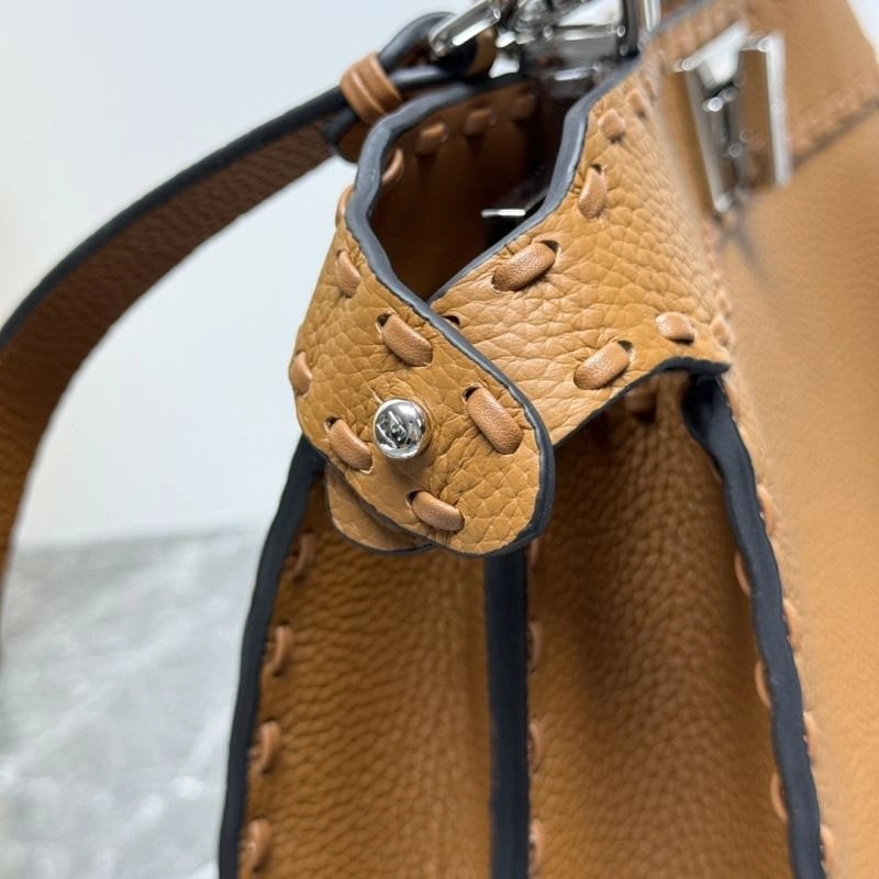 Stretchable Fendi Peekaboo Bags 57552