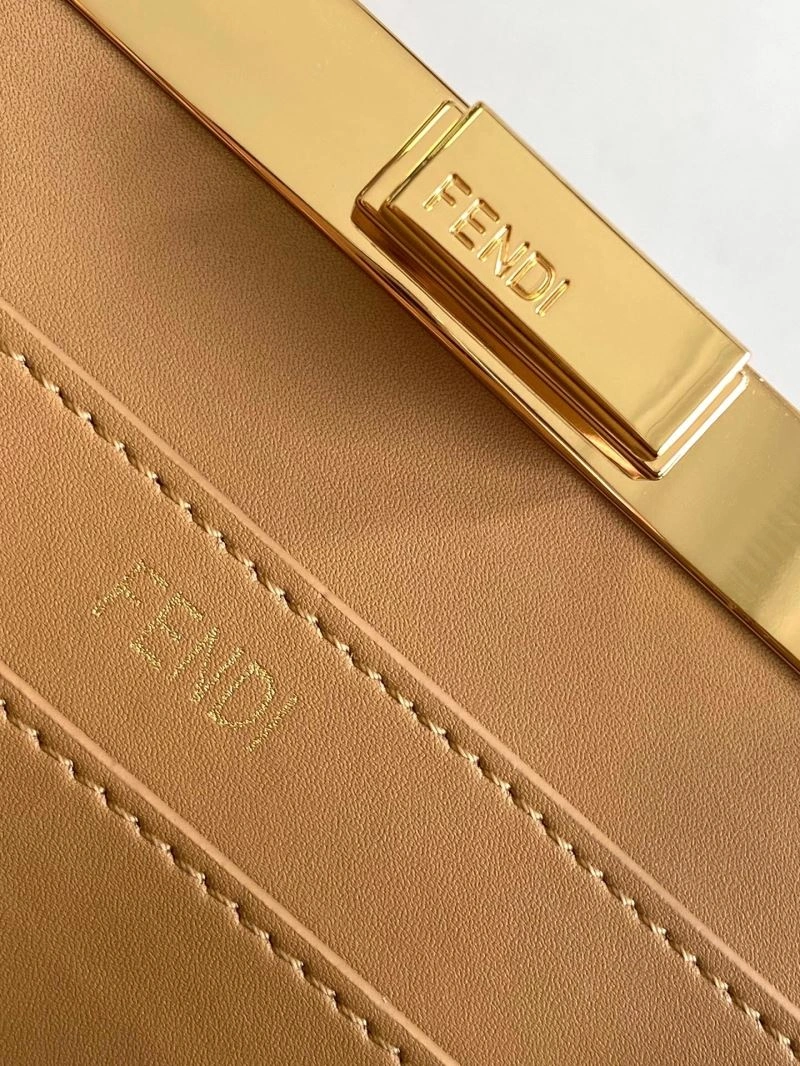 Comfortable Fendi Peekaboo Bags 57595
