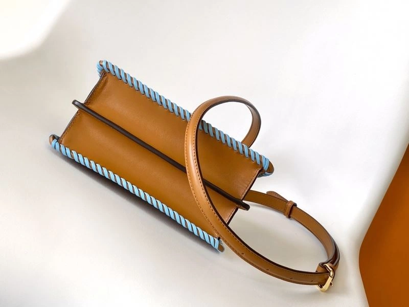 Fendi Peekaboo Bags RelaxedFit 57540