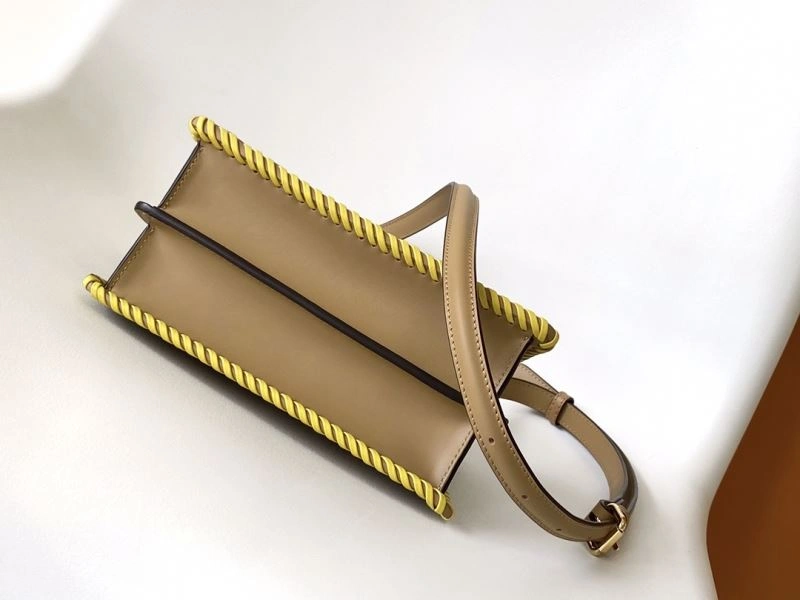Fendi Peekaboo Bags EasyCare 57544
