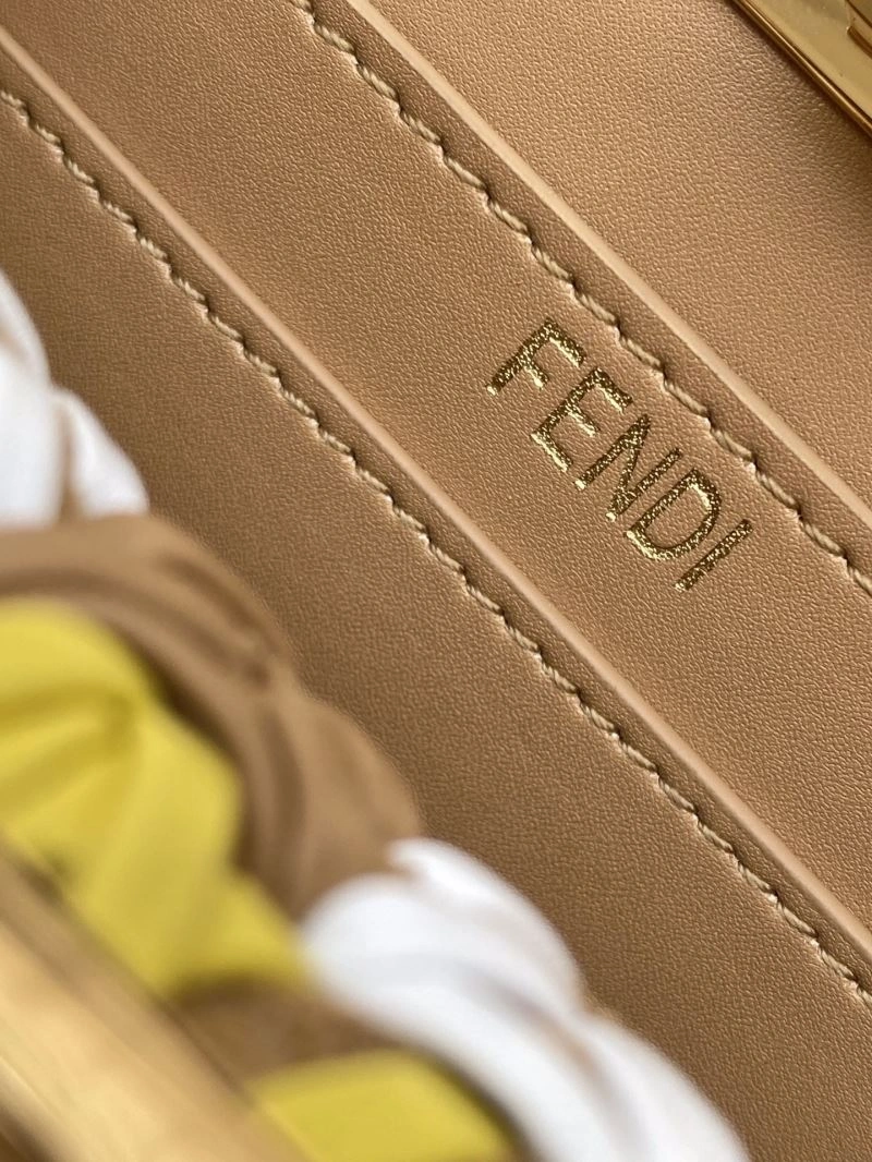 Fendi Peekaboo Bags EasyCare 57544
