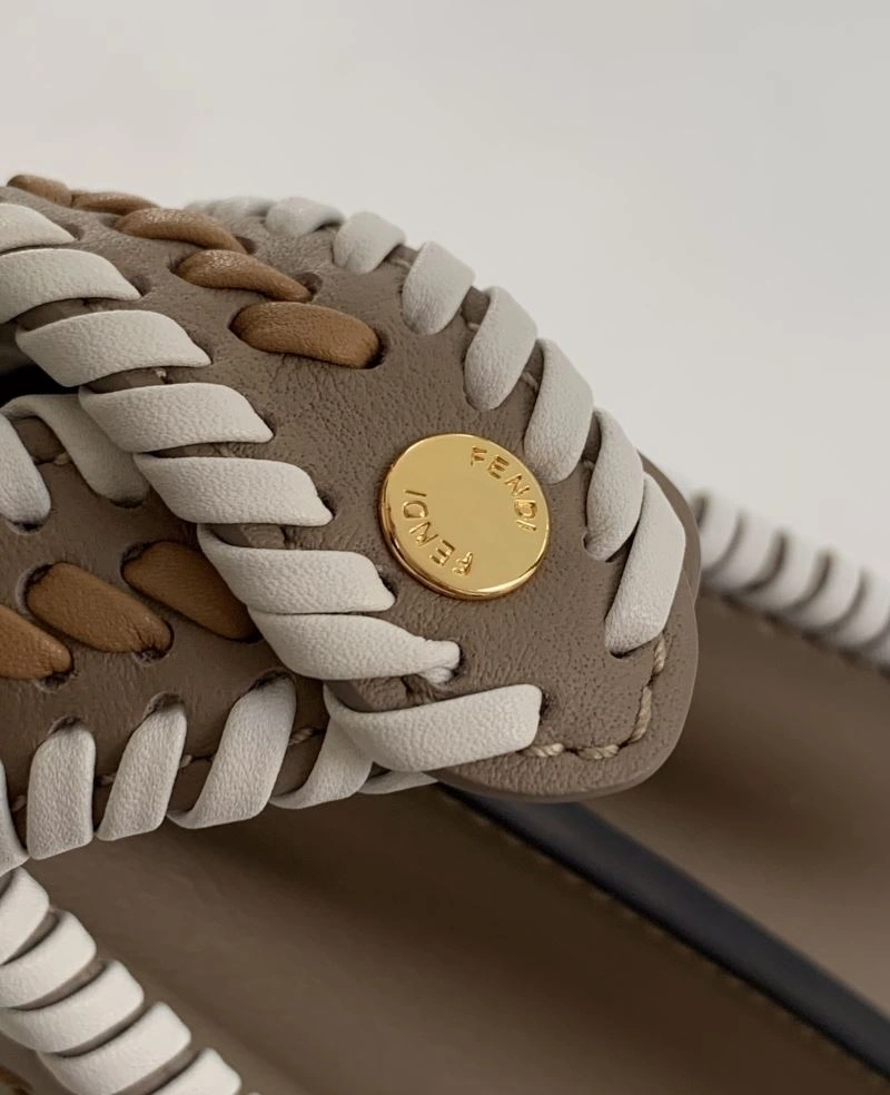 Fendi Peekaboo Bags Sleek 57537