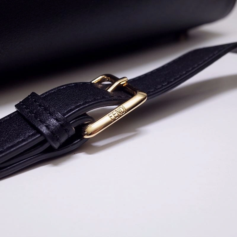 Compact Fendi Peekaboo Bags 59377