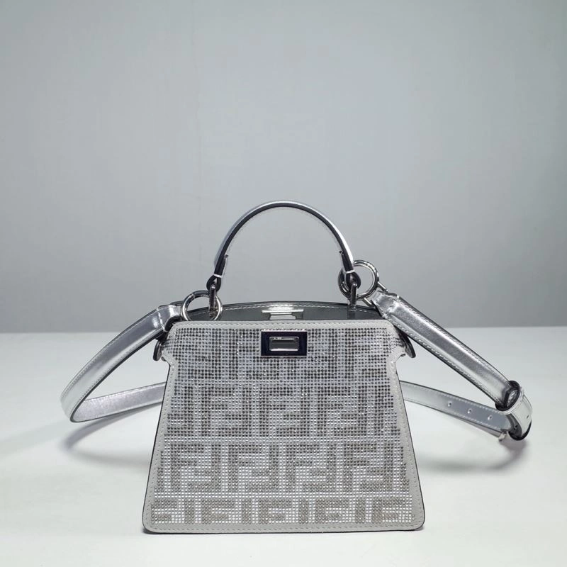 Fendi Peekaboo Bags Versatile 59379