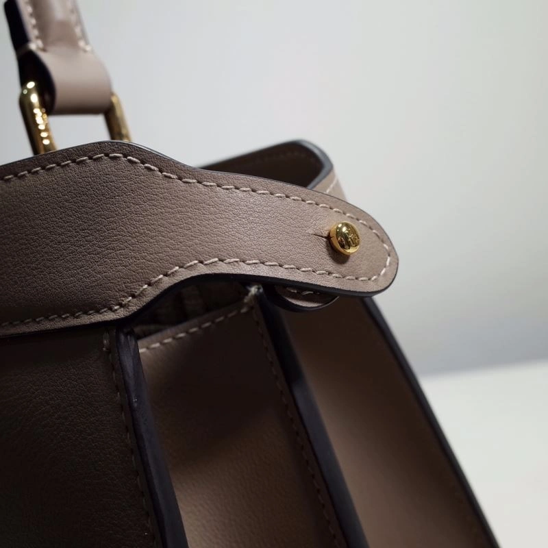 Popular Fendi Peekaboo Bags 59346