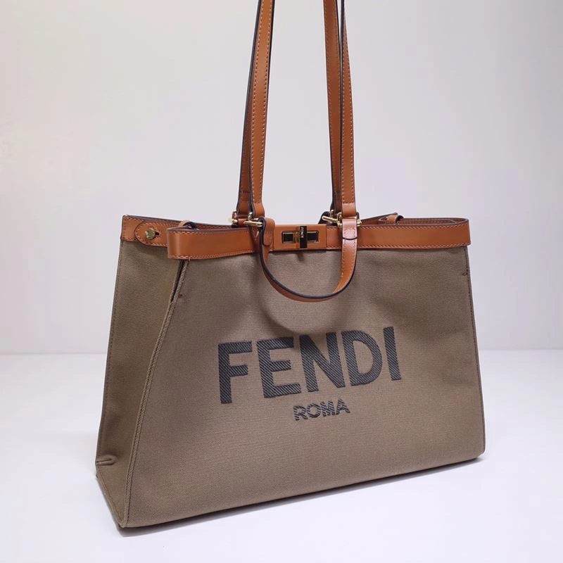 Comfortable Fendi Peekaboo Bags 59363