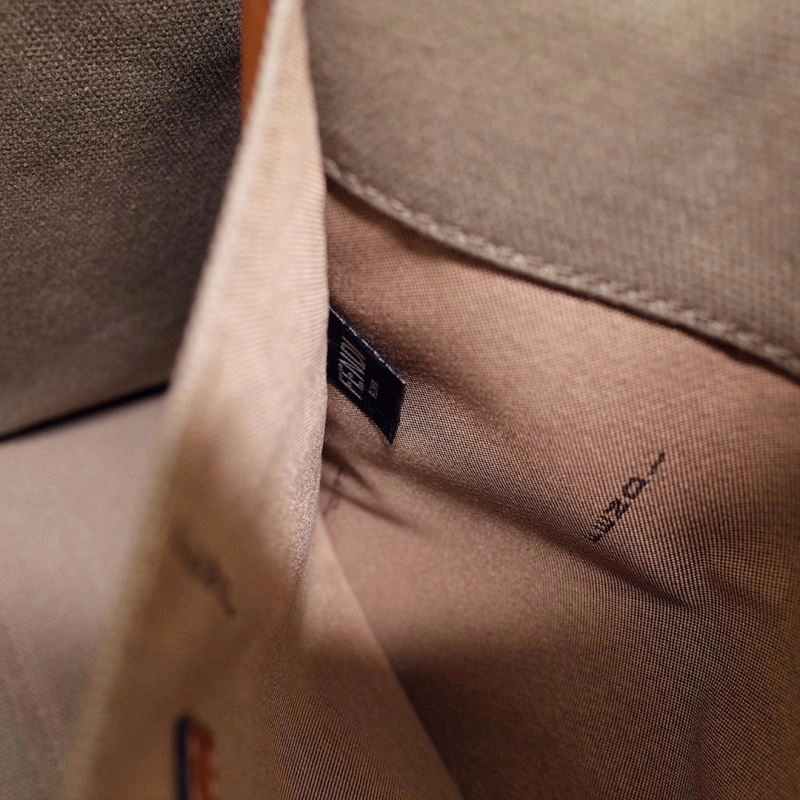 Comfortable Fendi Peekaboo Bags 59363