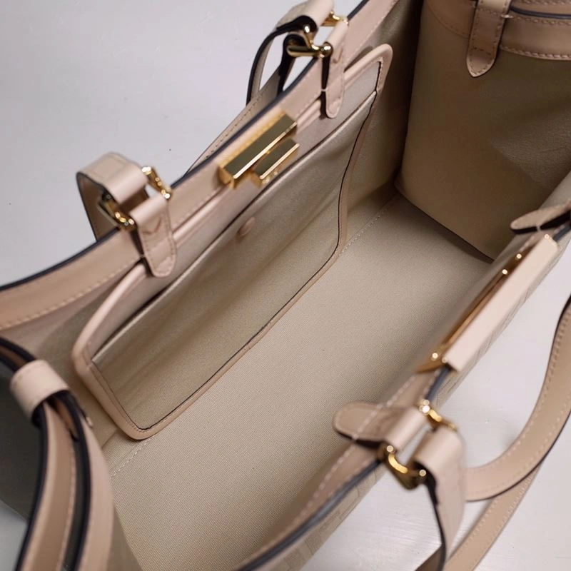 ZipUp Fendi Peekaboo Bags 59392