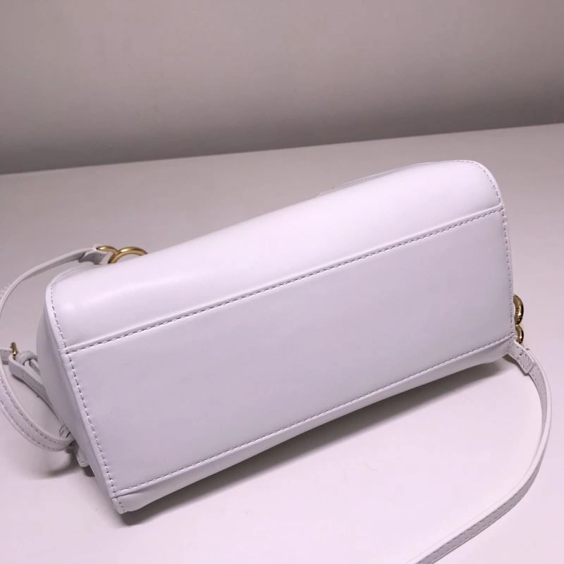 Resilient Fendi Peekaboo Bags 59330