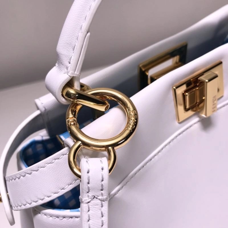 Resilient Fendi Peekaboo Bags 59330