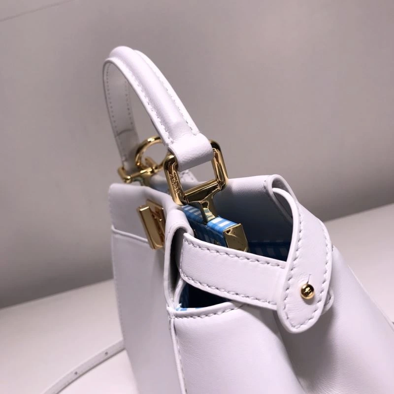 Resilient Fendi Peekaboo Bags 59330