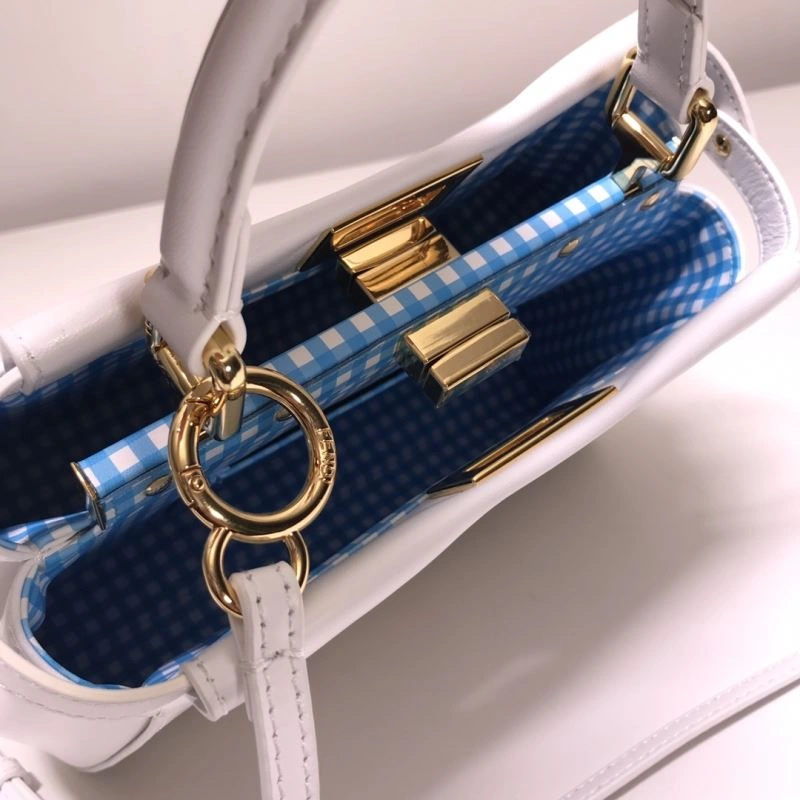 Resilient Fendi Peekaboo Bags 59330