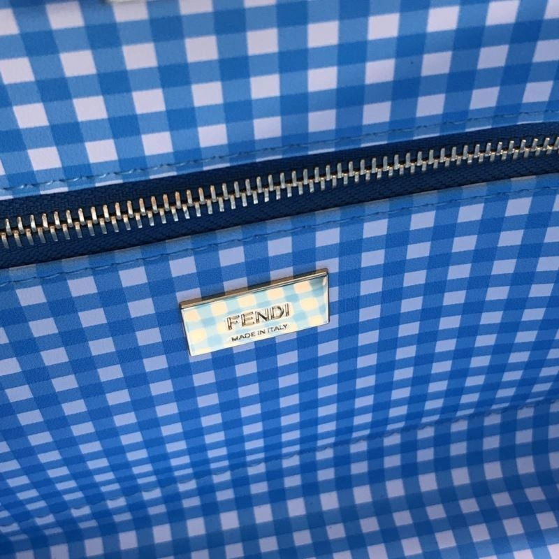 Resilient Fendi Peekaboo Bags 59330