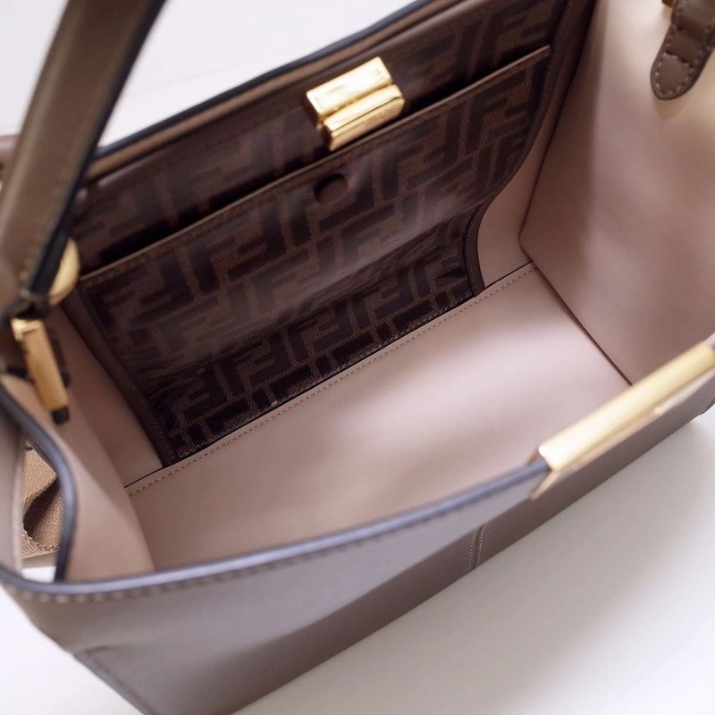 Fendi Peekaboo Bags Vibrant 59328
