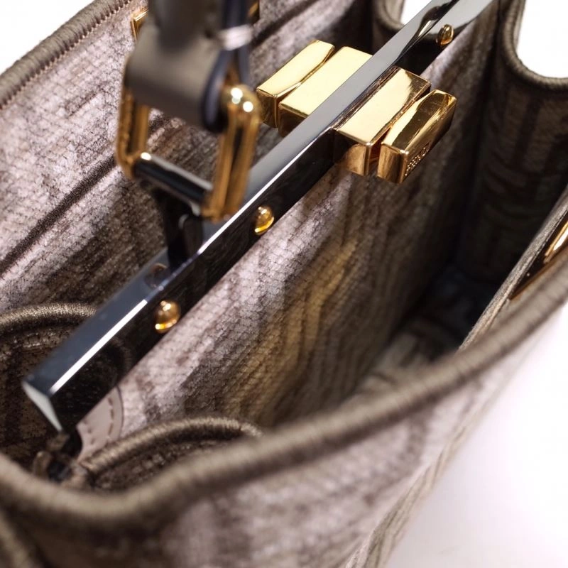 Thermal Fendi Peekaboo Bags 59326