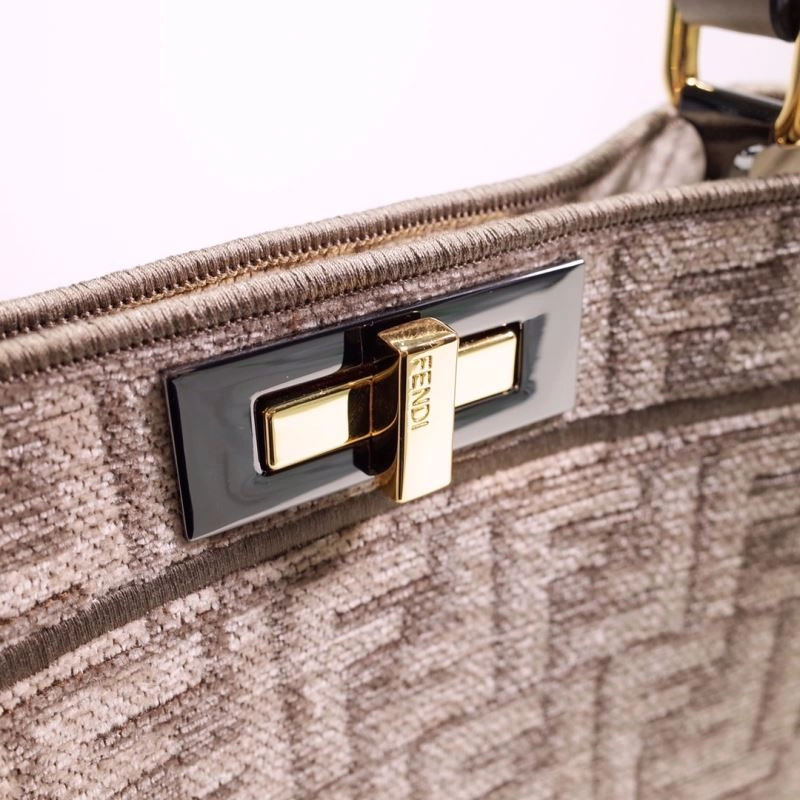 Fendi Peekaboo Bags ComfortFit 59329