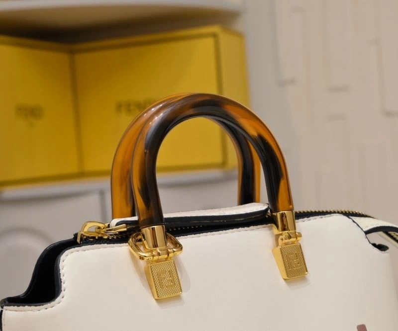 Reliable Fendi Pillow Bags 85358