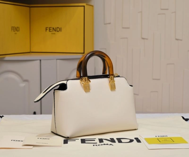 Reliable Fendi Pillow Bags 85358