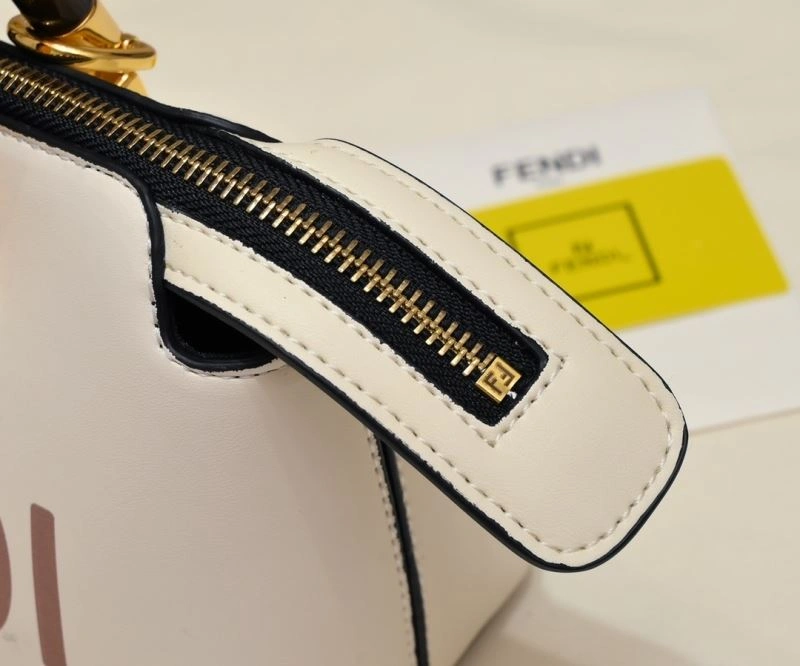 Reliable Fendi Pillow Bags 85358