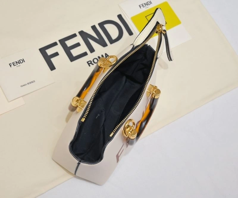 Reliable Fendi Pillow Bags 85358