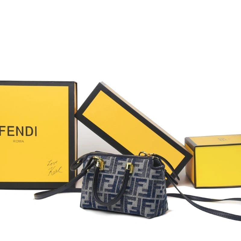 Supportive Fendi Pillow Bags 85310