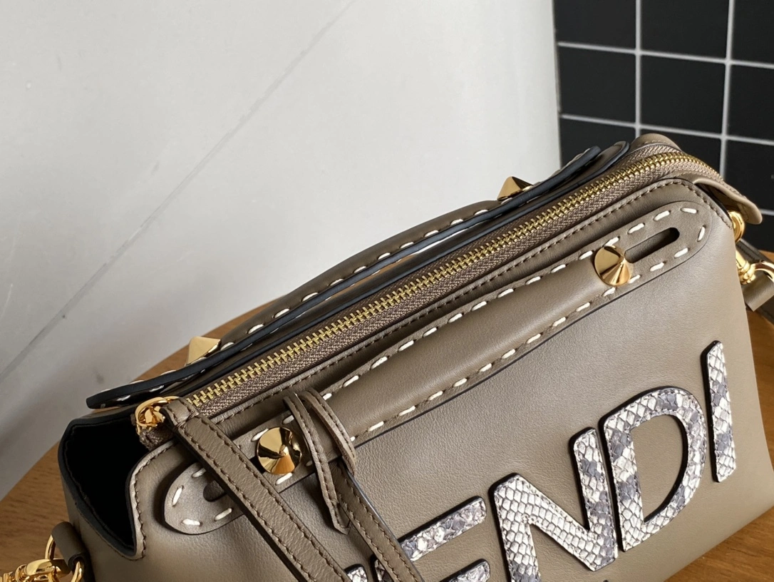 Breathable Fendi Pillow Bags 76806