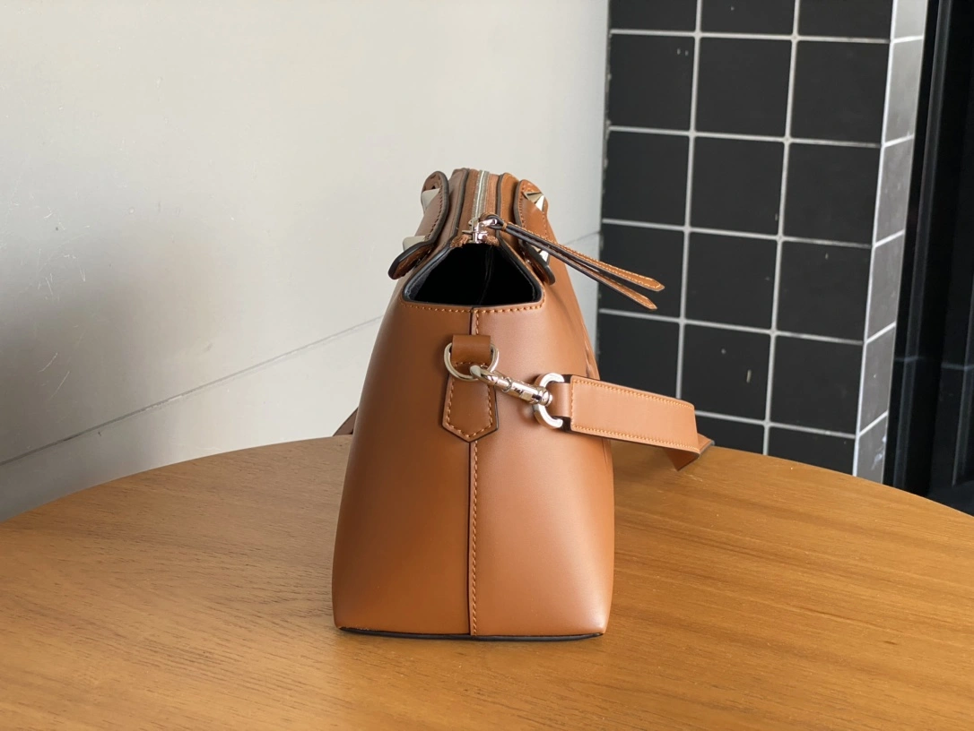 Fendi Pillow Bags ComfortFit 76778