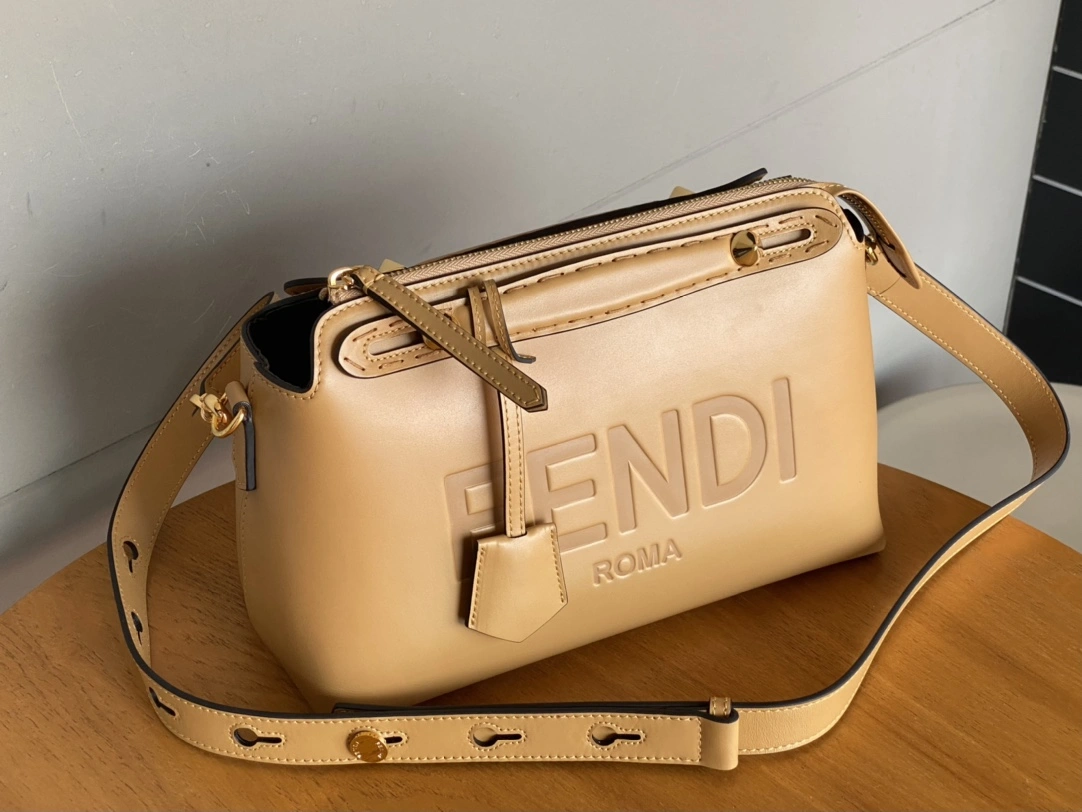 Durable Fendi Pillow Bags 76786